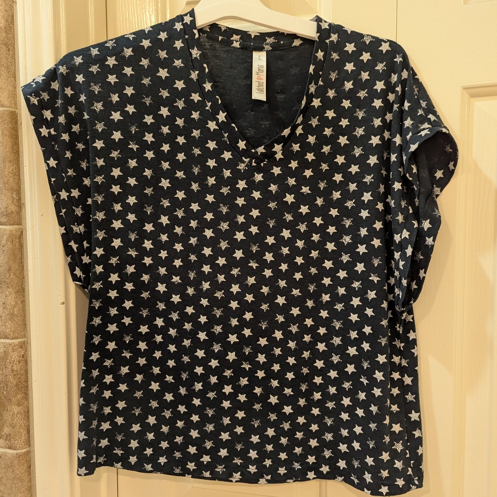Latched Mama Star Print V-Neck Blouse - Black and White